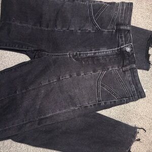 Stradivarius Washed Black Denim Mom Jean Split Hem size 6